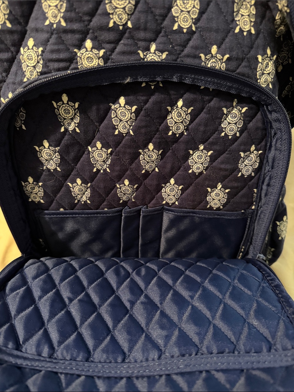 Backpack - Picture 4 of 7